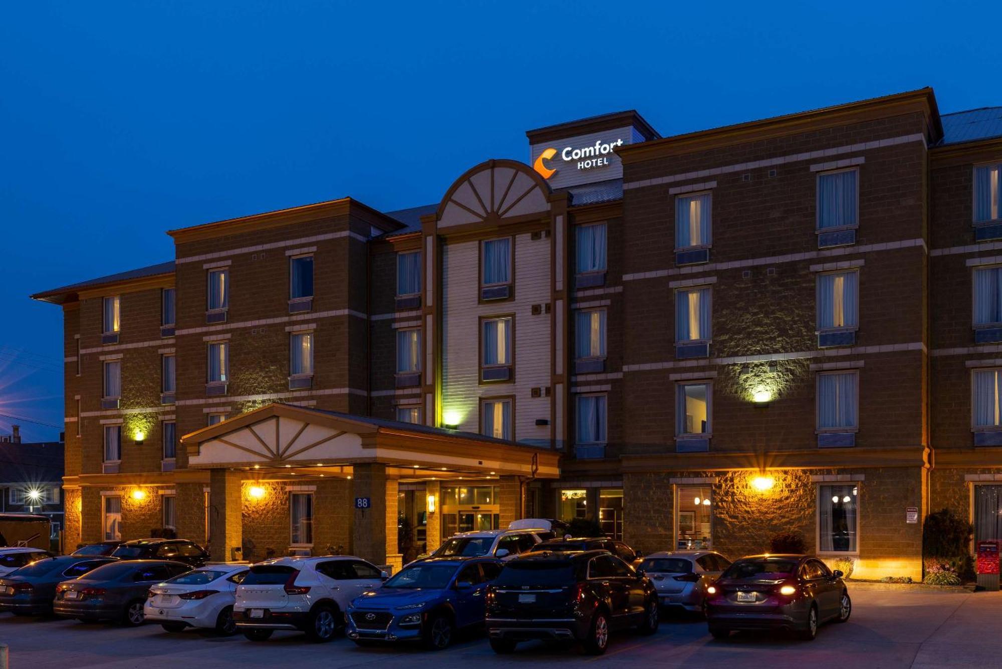 Comfort Hotel Bayer's Lake Timberlea Eksteriør bilde